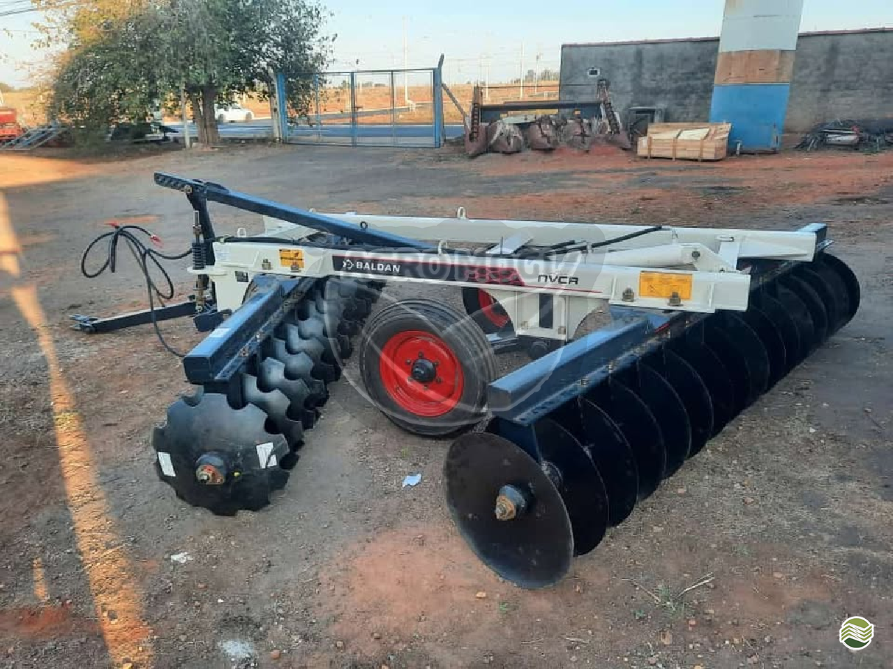 NIVELADORA 32 DISCOS de Agro Mogi Peças e Equipamentos Agrícolas